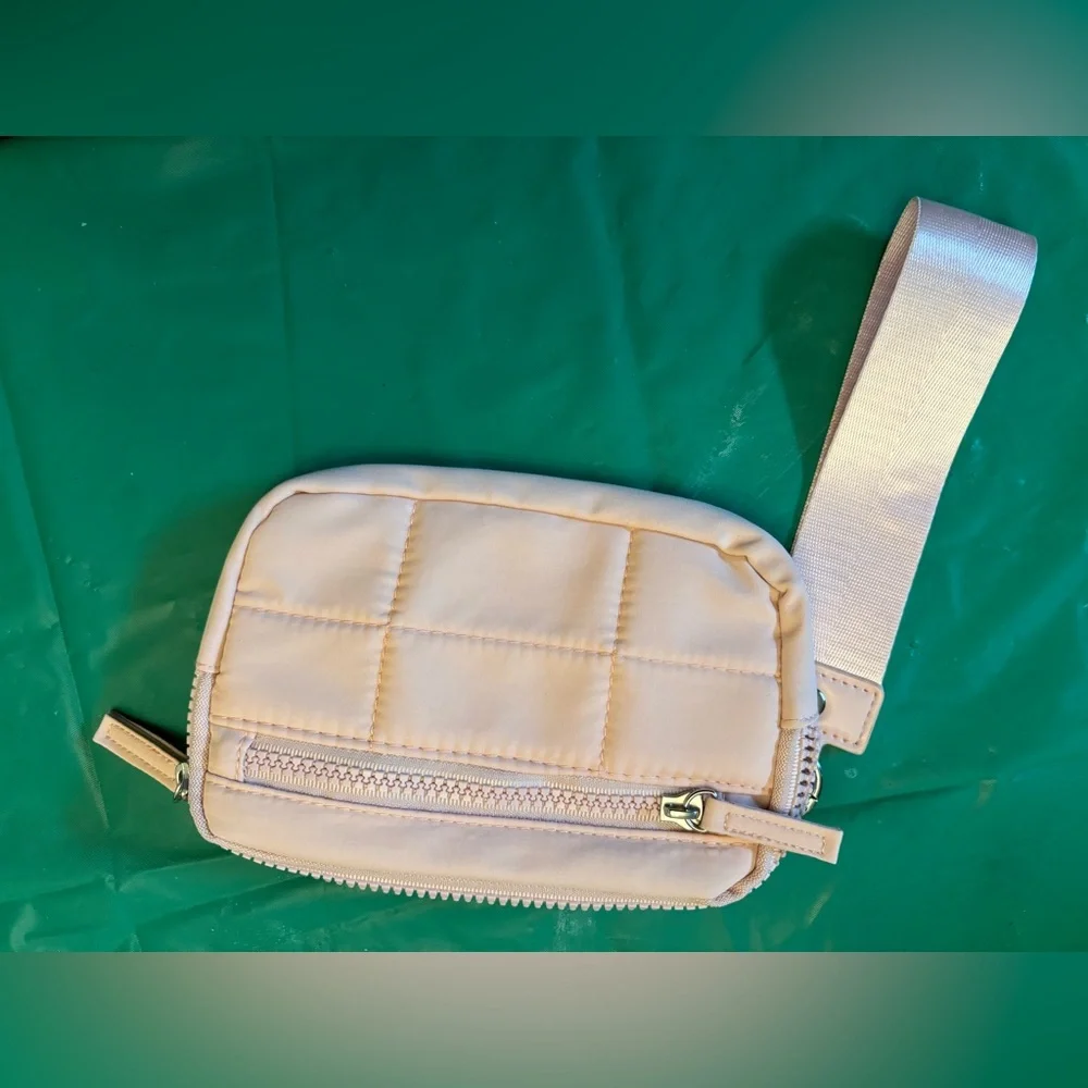 Pink Wristlet bag purse wallet travel party ID gifts holiday sport work preppy